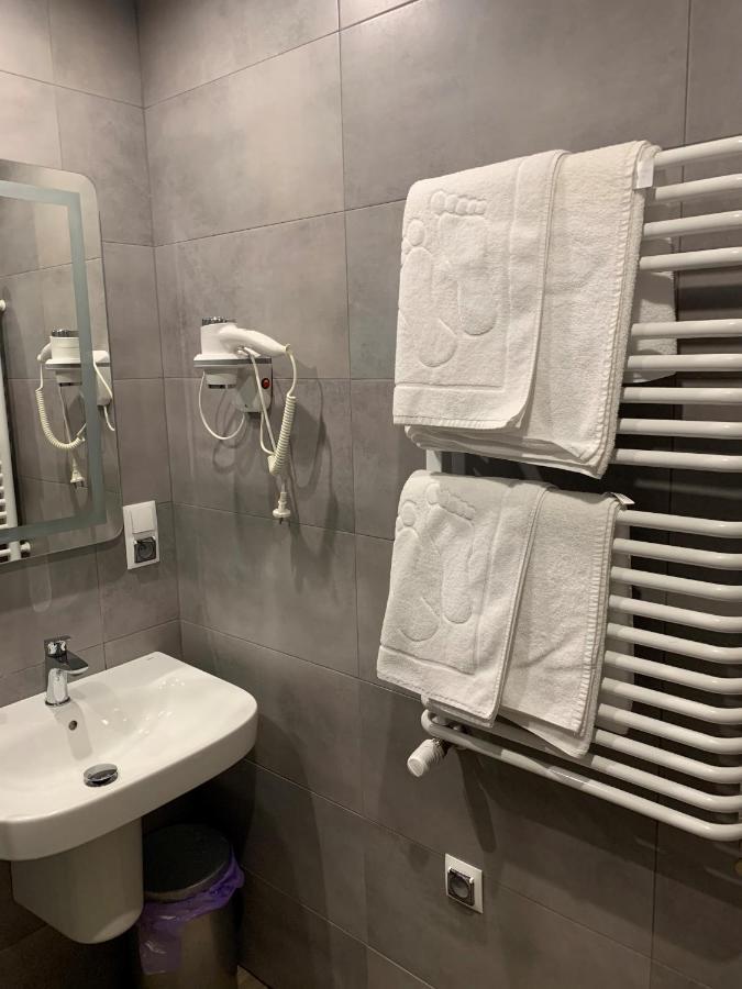 Ludowa Restauracja & Noclegi Kietrz Kültér fotó
